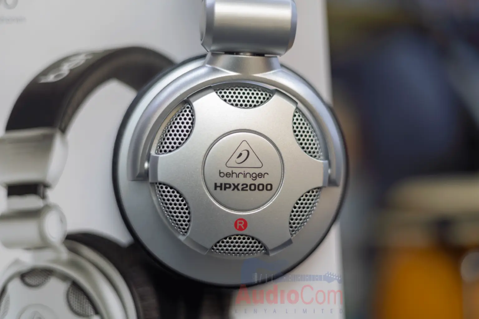 Behringer HPX2000 Headphones 2 behringer customer support