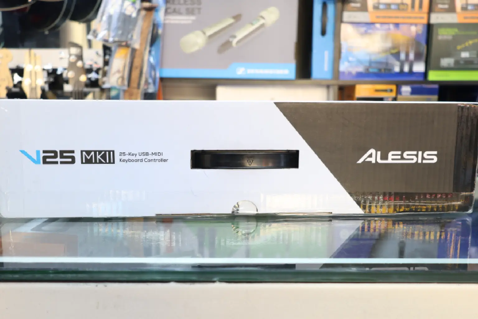 Alesis V25 MKII USB MIDI Controller 5 Alesis V25 features