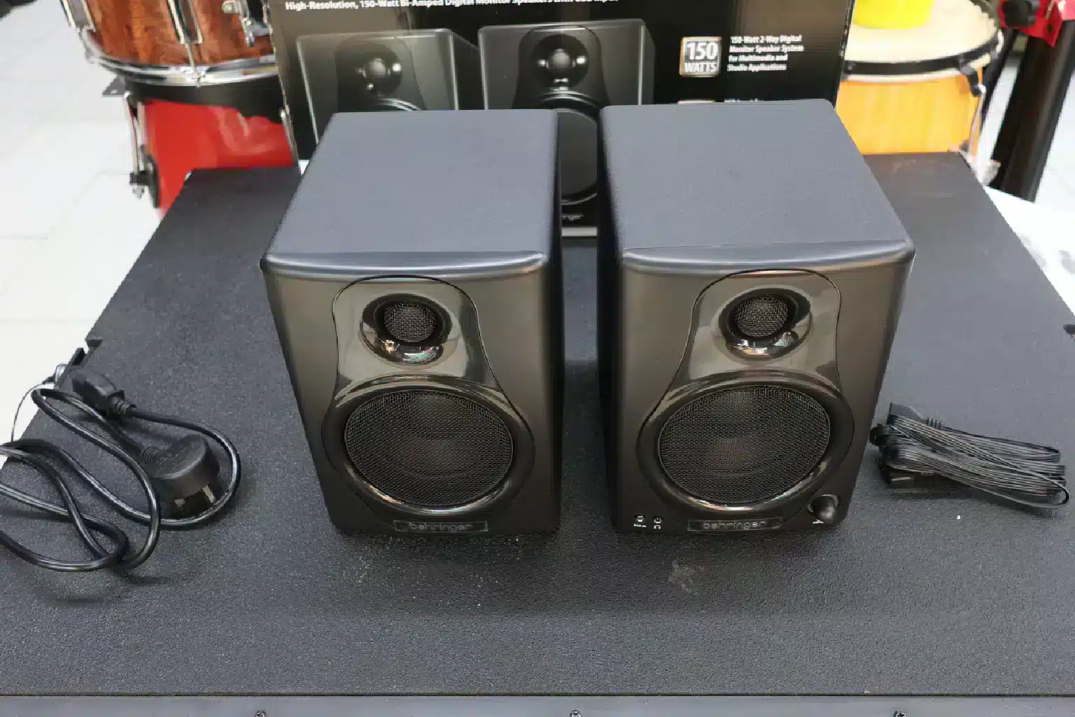 Behringer Media 40USB Bluetooth