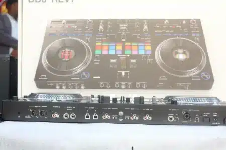 Pioneer DDJ Rev7 4 Buy Pioneer DDJ-Rev7 Nairobi,