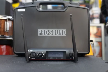 Pro-sound UHF 200 Wireless Microphone 1 UHF 200 Wireless Microphone reviews