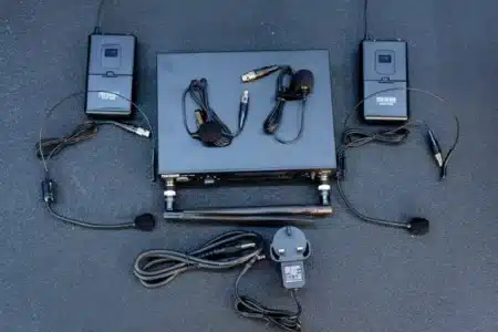 Pro-sound UHF 400 Wireless Microphone 2 UHF 400 Wireless Microphone reviews