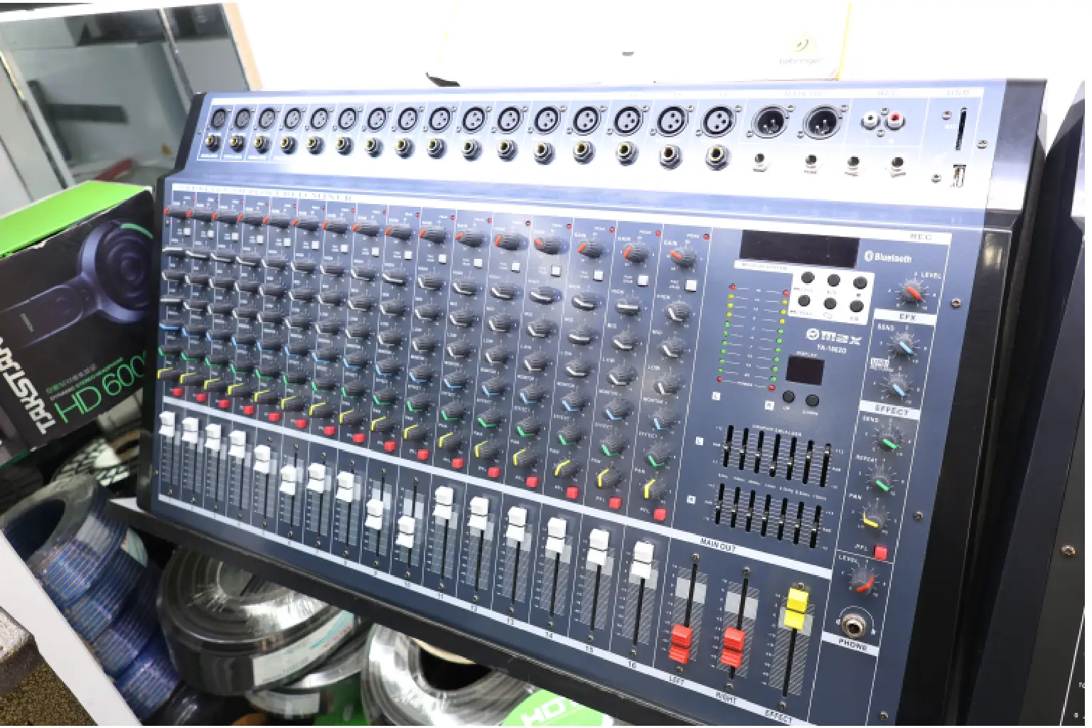Max YA 1602D product details