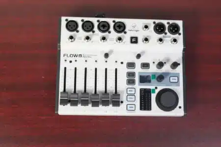 Behringer Flow 8 USB