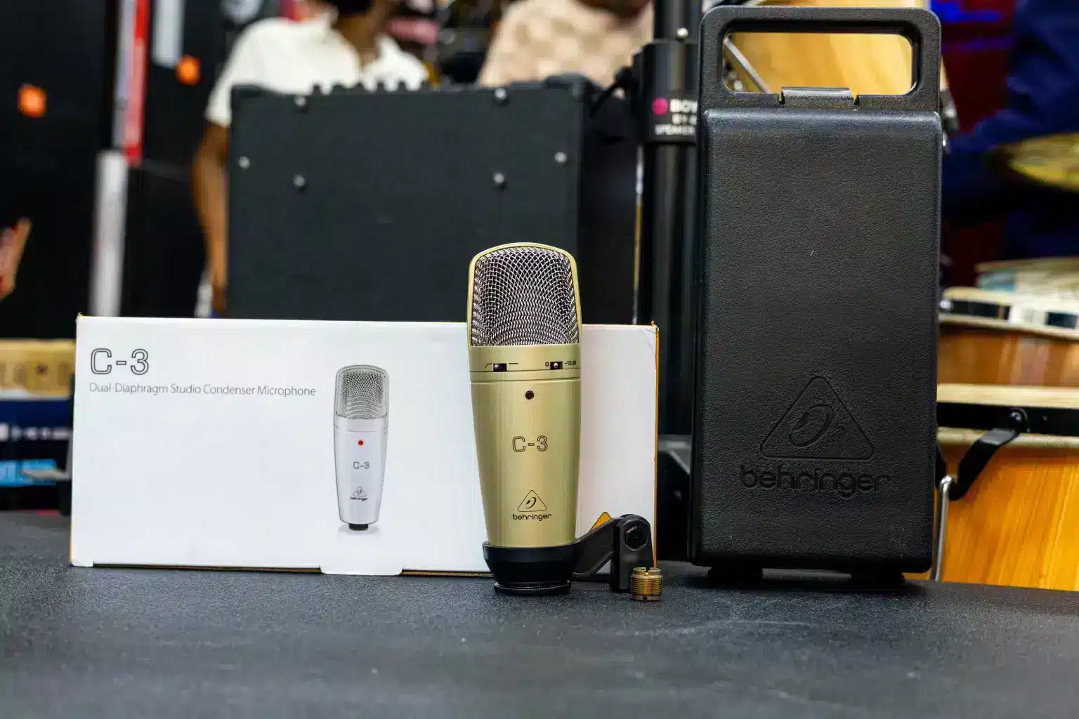 Behringer condenser microphone 