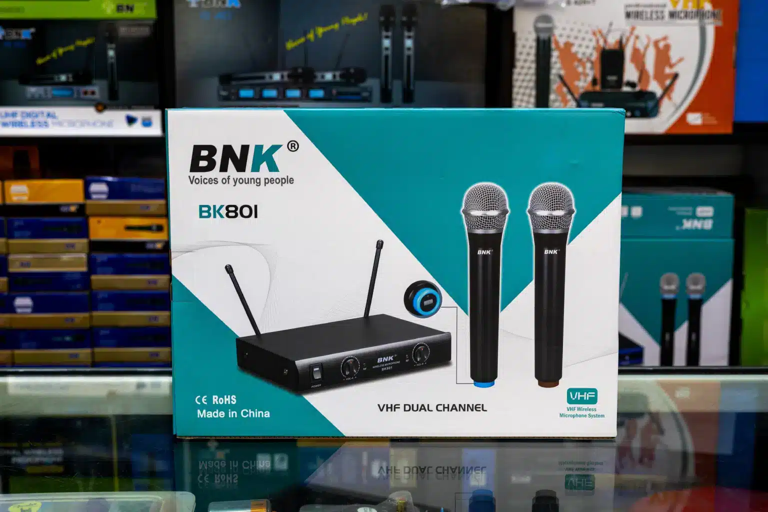 BNK BK-801 Professional VHF Microphone 2 BNK BK-801 Wireless Microphone Kenya