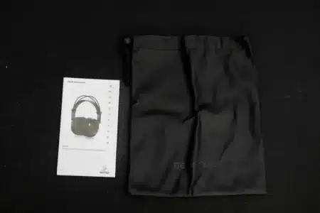 Behringer BH40 Studio Headphones 12 40mm driver headphones