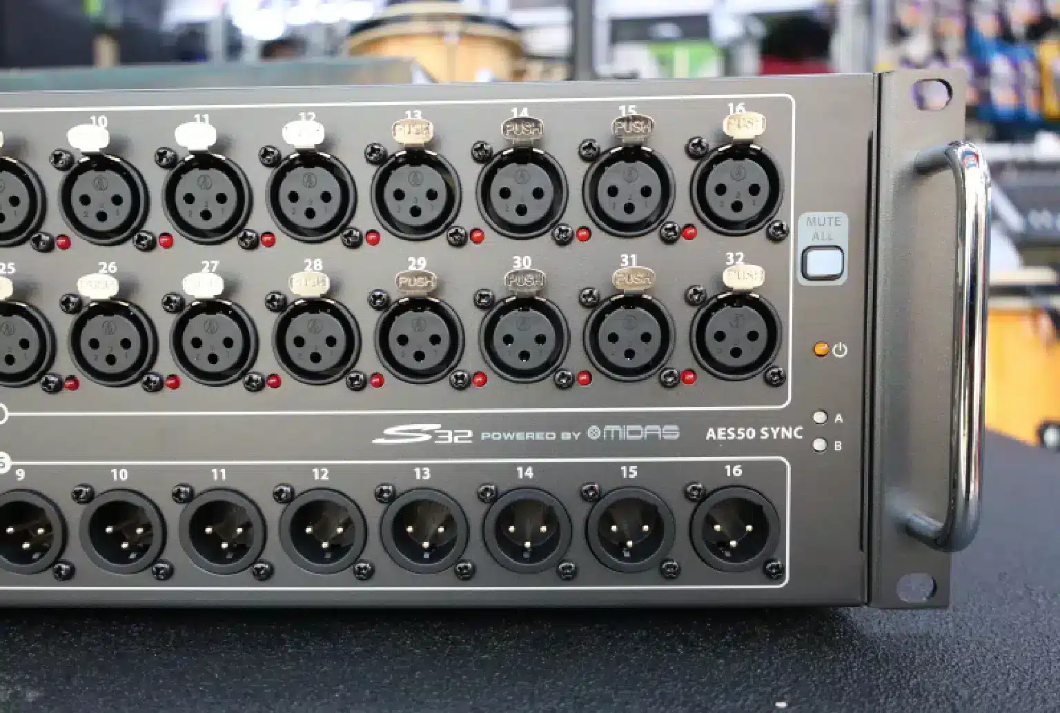 behringer s32 music shops
