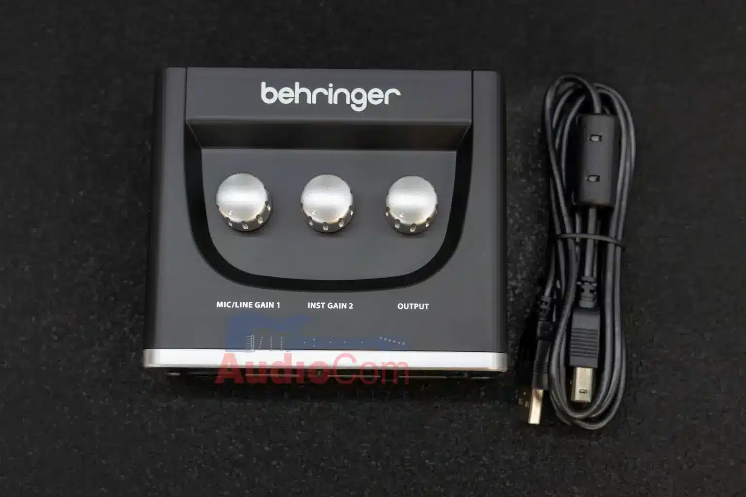 Behringer U-Phoria UM2 Soundcard 14 Behringer UM2 review