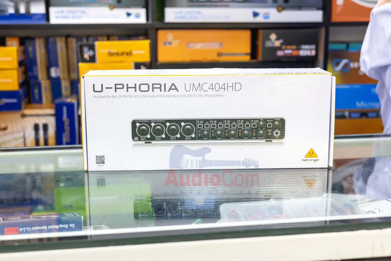 Behringer U-PHORIA UMC404HD 19 U-PHORIA UMC404HD best price