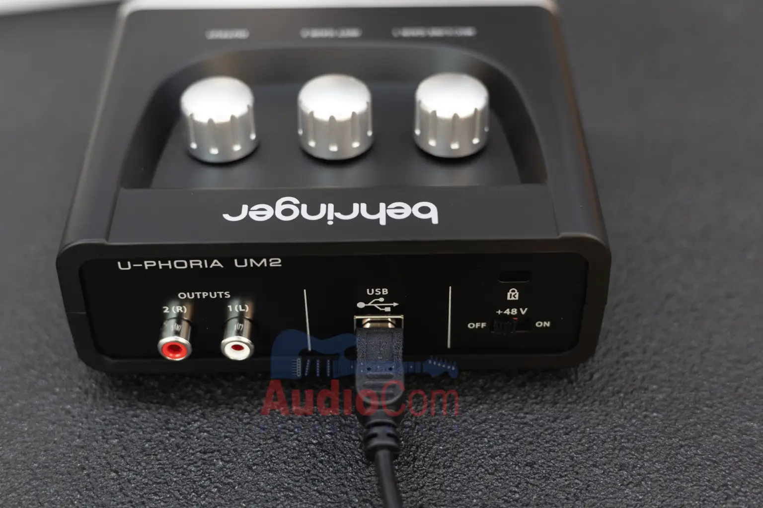 Behringer U-Phoria UM2 Soundcard 19 Behringer UM2 latency