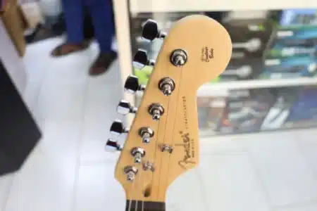 Fender Solo Guitar 6 Strings 3 Premium Fender guitar