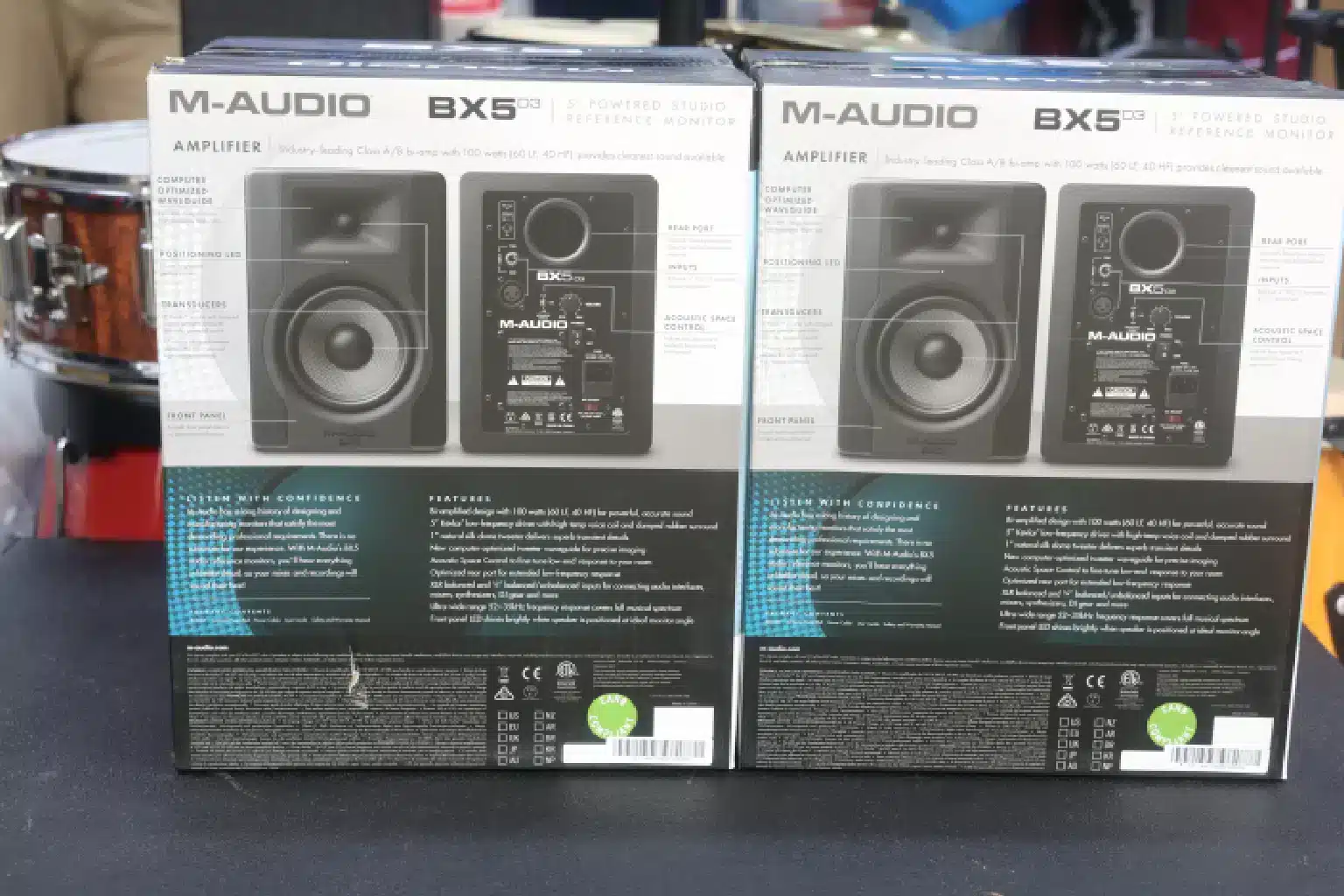 M audio BX5 D3 Powered Studio Reference 14 M-Audio BX5 D3 performance