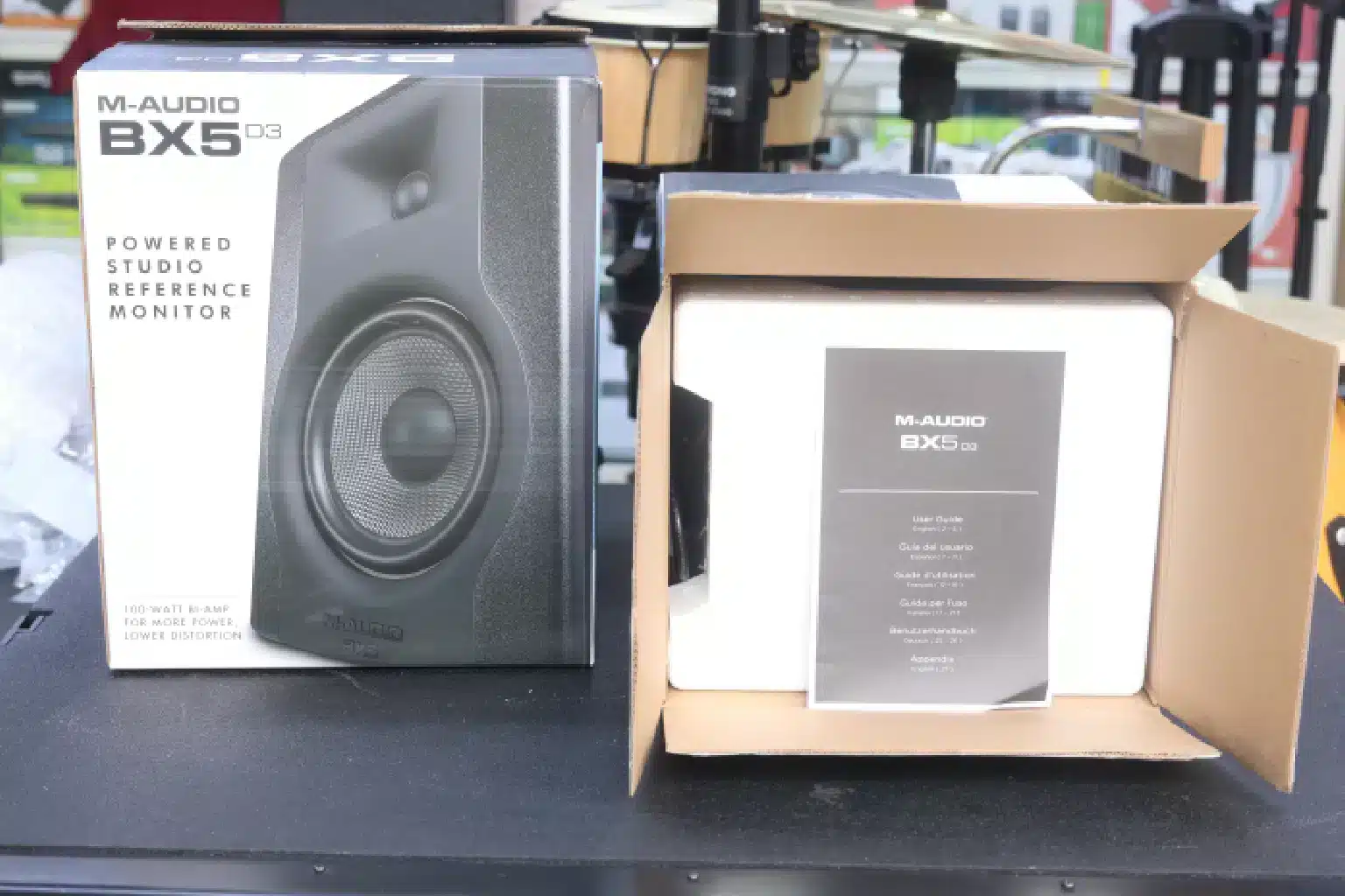 M audio BX5 D3 Powered Studio Reference 15 M-Audio BX5 D3 setup