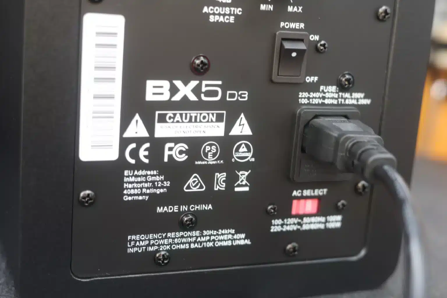 M audio BX5 D3 Powered Studio Reference 21 M-Audio BX5 D3 for home studio