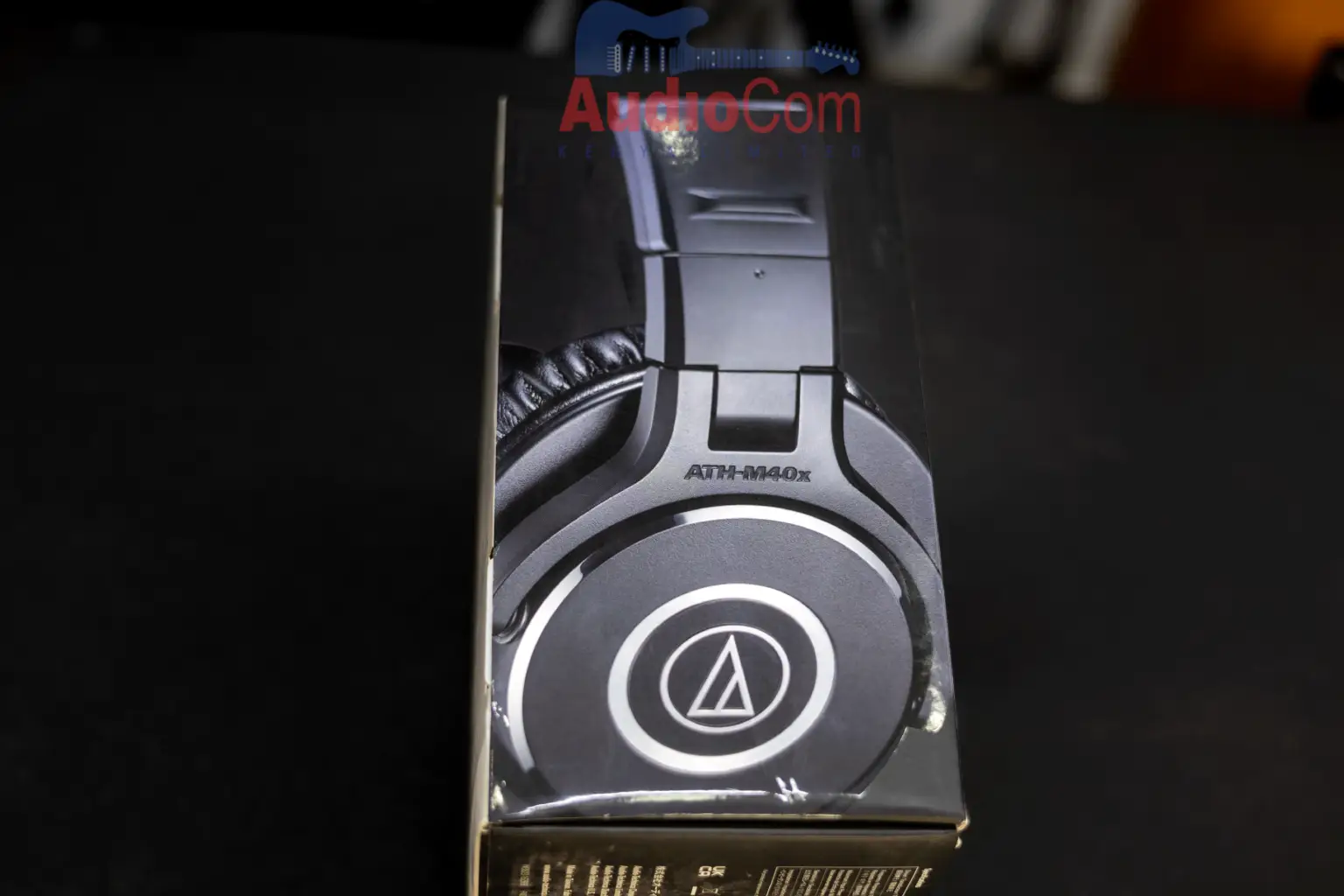 Audio-Technica ATH-M40x Professional Studio Monitor Headphone 8 Audio technica specs