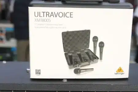 Behringer XM1800S Dynamic Cardioid Microphone 2 XM1800S microphone bundle