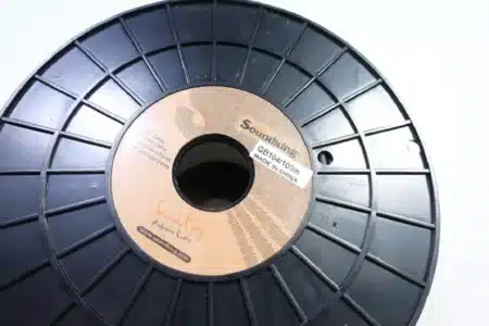 SoundKing GA202 Signal Cables 24 SoundKing GA202 Signal Transmission Cable