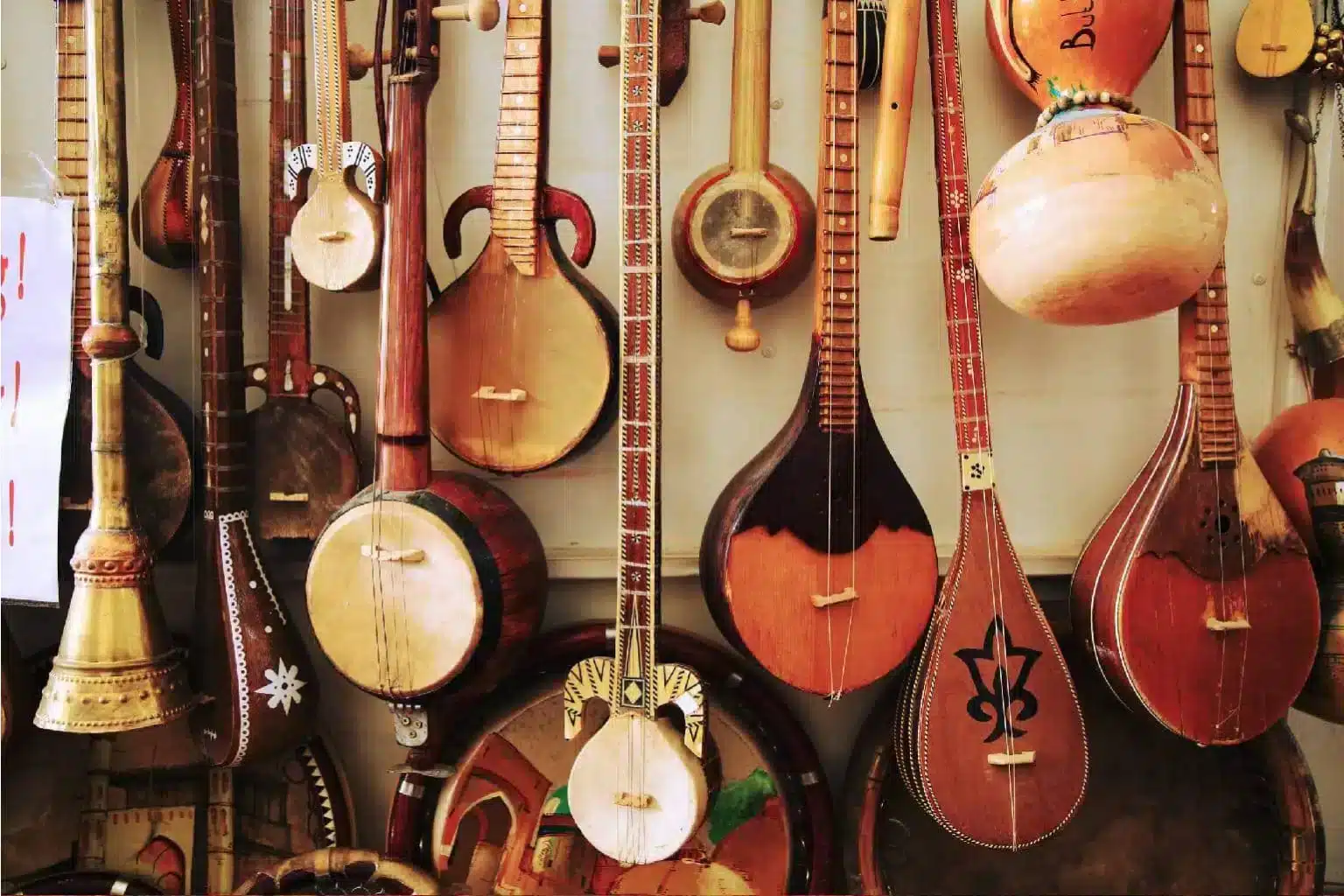 Quality String Instruments: From 1st To The Last Beat 3 history of string instruments